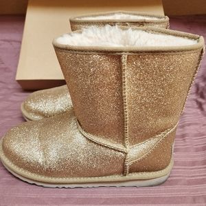 UGG Gold Glitter Classic Boots Big Kids Size 6 Women's Size 8